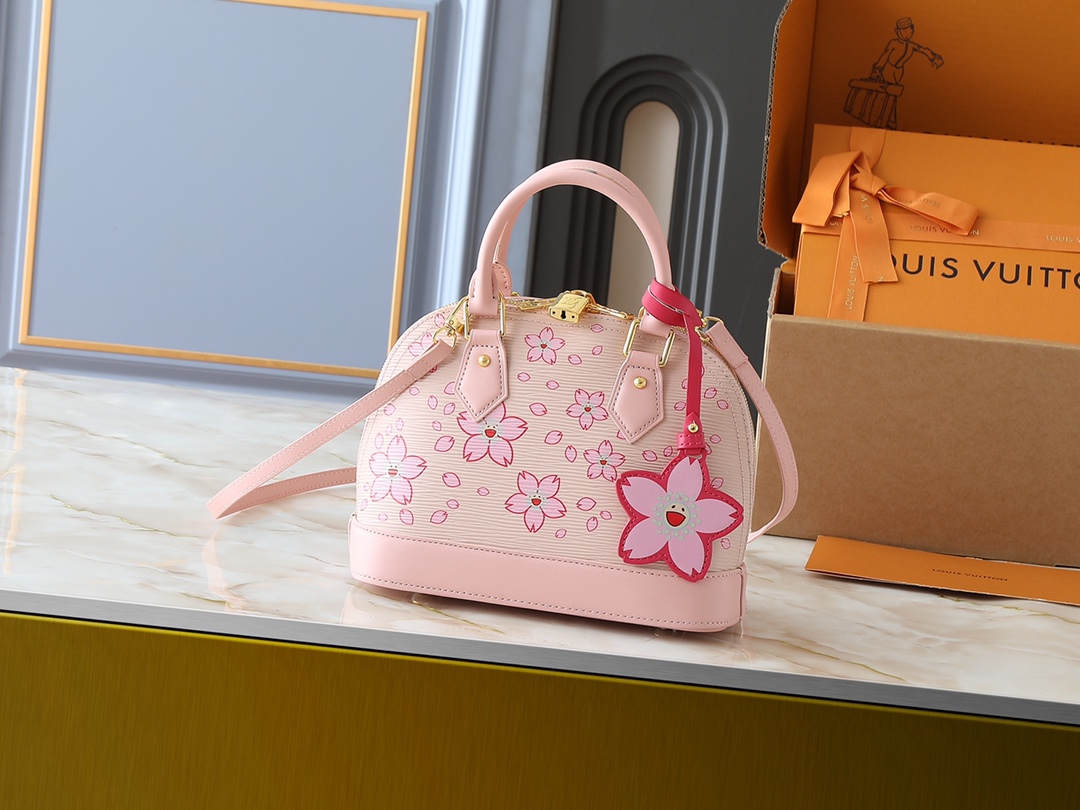 LV Classic Handbag Monogram Canvas Model M12956 Zip Closure Everyday Carry